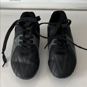 Dream Pairs Black Kids cleats